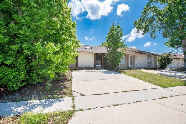 2827 CORAL REEF DR, Orlando, FL 32826