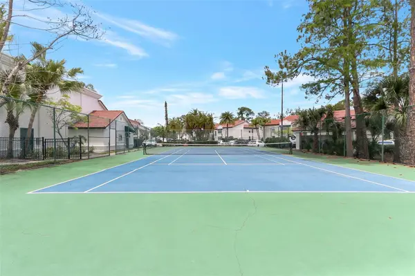 5160 CONROY RD #21, Orlando, FL 32811