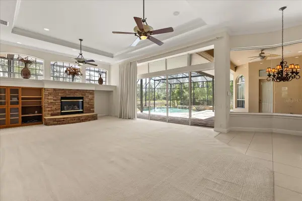 420 VALLEY STREAM DR, Geneva, FL 32732