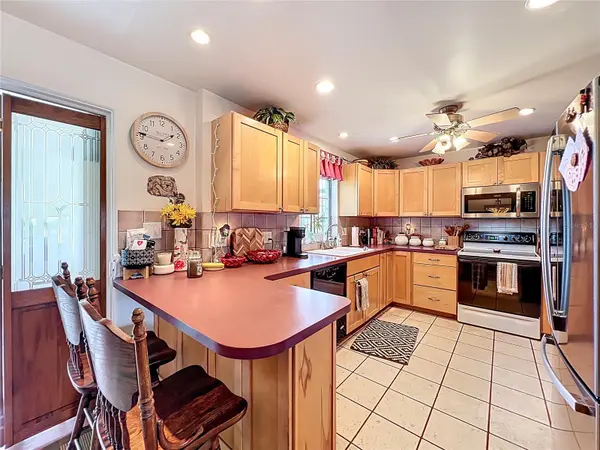7001 JONES AVE, Mount Dora, FL 32757