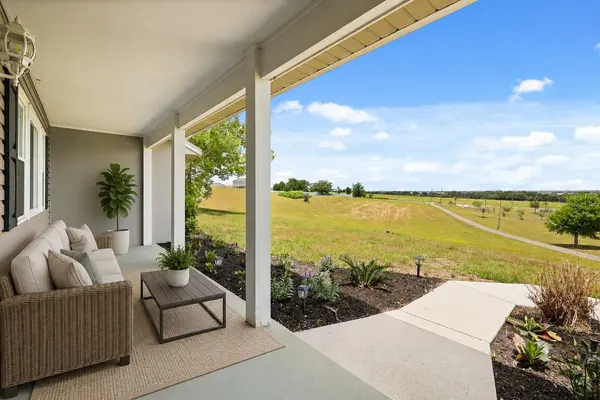 37153 COUNTY ROAD 452, Grand Island, FL 32735