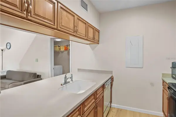 3566 CAMELOT DR #6, Haines City, FL 33844
