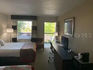 7150 N TAMIAMI TRL #S-604, Sarasota, FL 34243
