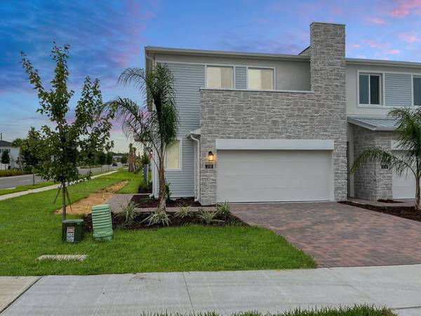 218 NINE IRON DR, Davenport, FL 33896