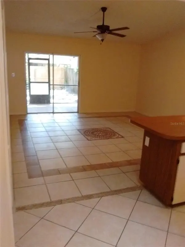 4033 ANNA DR, Apopka, FL 32703