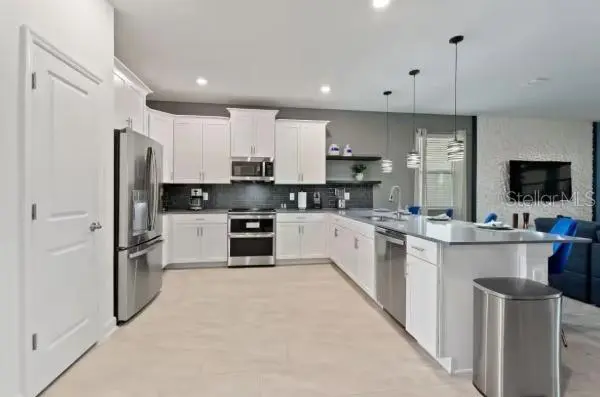 9254 SOMMERSET HILLS DR, Davenport, FL 33896