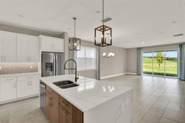 2063 KEYSTONE PASS BLVD, Minneola, FL 34715