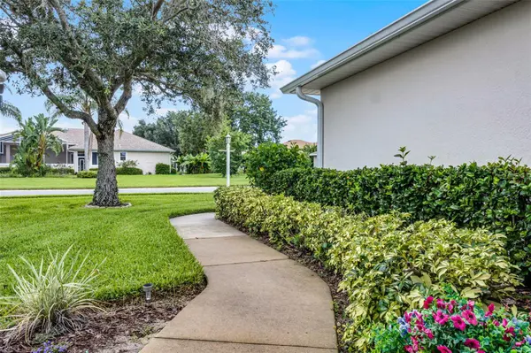 27111 NOSTALGIA DR, Leesburg, FL 34748