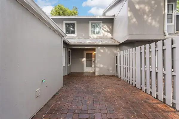 618 MAPLE OAK CIR #108, Altamonte Springs, FL 32701