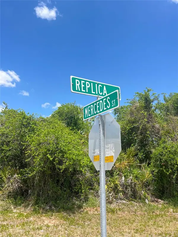 901 REPLICA AVE, Sebring, FL 33872