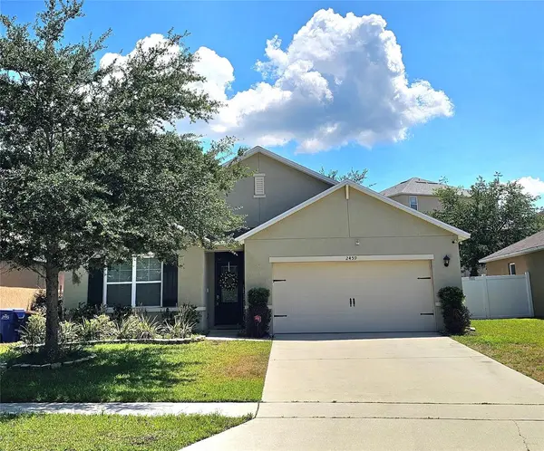2459 VALHALLA DR, Tavares, FL 32778