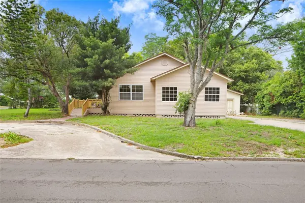310 S DELANEY AVE, Avon Park, FL 33825