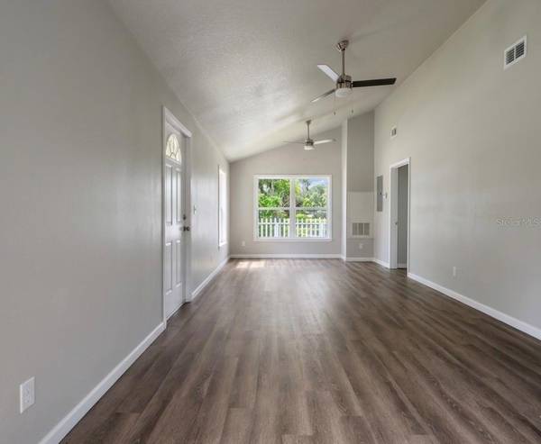 343 N MAIN AVE, Groveland, FL 34736