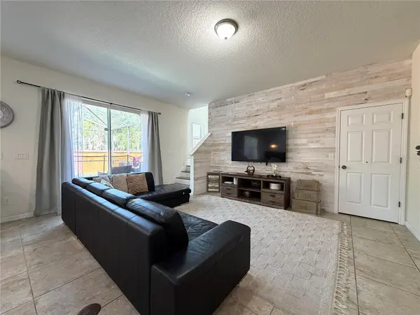 720 LAS FUENTES DR, Kissimmee, FL 34746