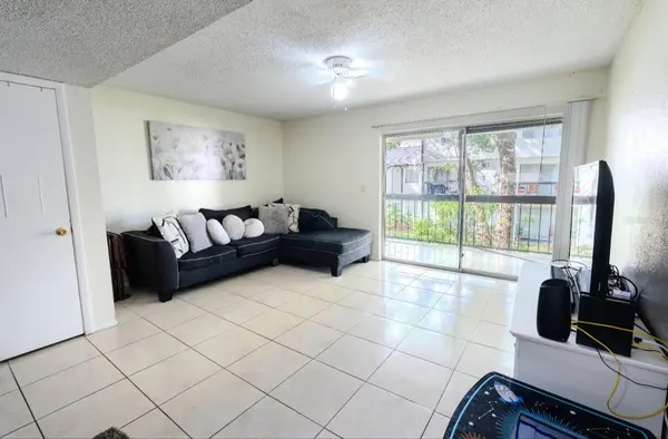 4267 S SEMORAN BLVD #11, Orlando, FL 32822