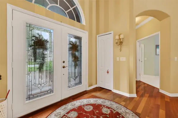 9035 LAUREL RIDGE DR, Mount Dora, FL 32757
