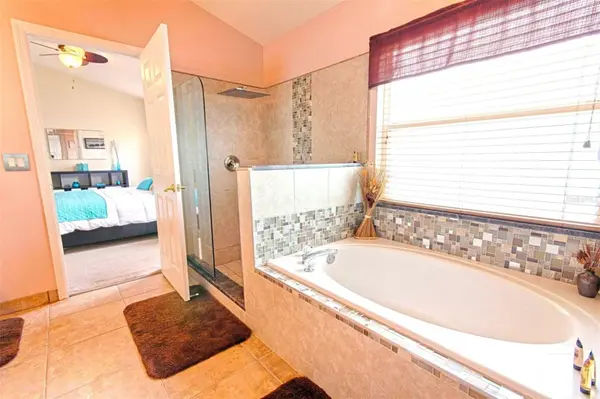 2672 AUTUMN CREEK CIR, Kissimmee, FL 34747
