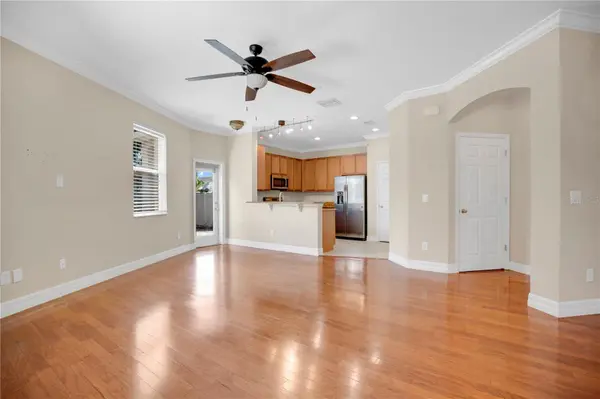 2403 S SHINE AVE #B, Orlando, FL 32806