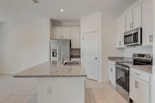 9221 HARRIS HAWK DR, Leesburg, FL 34788