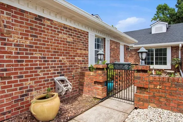 1429 S CHICKASAW TRL #7, Orlando, FL 32825