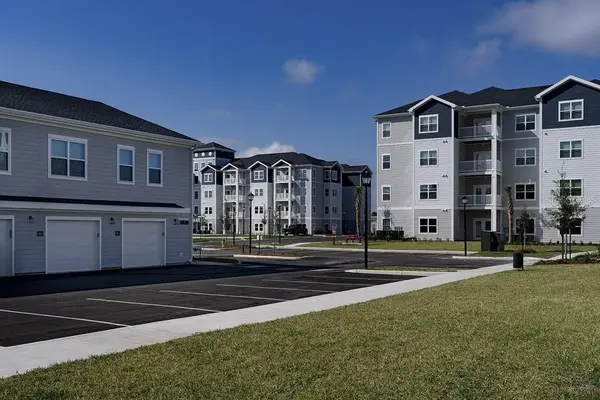1015 LAKE FOREST BLVD #B3, Winter Haven, FL 33884