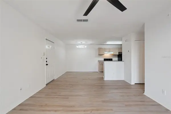 8813 LATREC AVE #206, Orlando, FL 32819