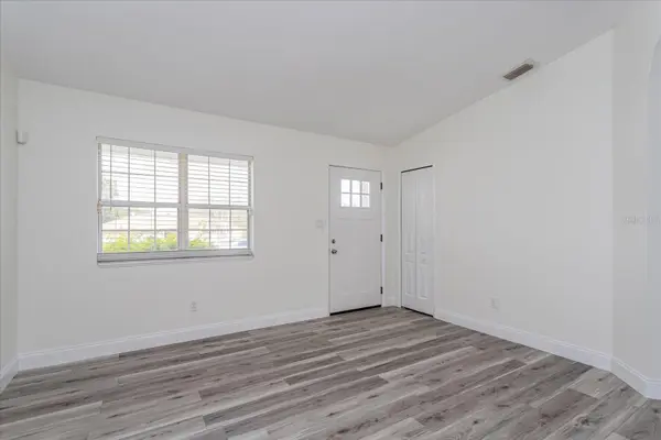 414 TRANQUILLE OAKS DR, Ocoee, FL 34761