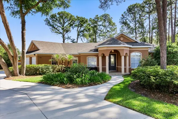 1064 CEASARS CT, Mount Dora, FL 32757