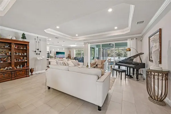 3955 OAK HOLLOW AVE, Vero Beach, FL 32966