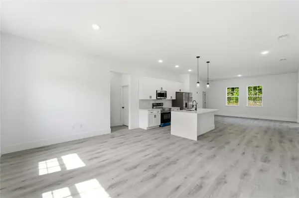 238 E CALDWELL DR, Dunnellon, FL 34434