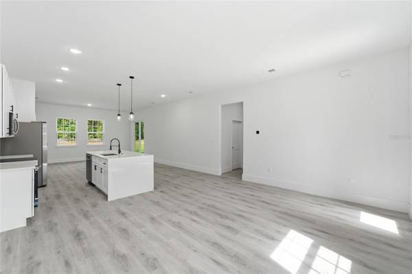 238 E CALDWELL DR, Dunnellon, FL 34434