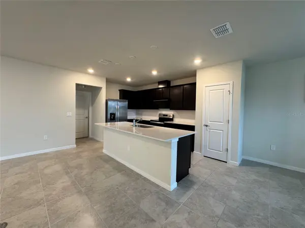 2102 CHARMING AVE, Davenport, FL 33896