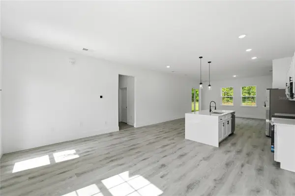 226 E CALDWELL DR, Dunnellon, FL 34434