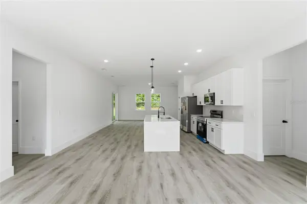 226 E CALDWELL DR, Dunnellon, FL 34434