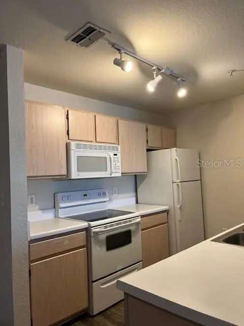 5447 VINELAND RD #1210, Orlando, FL 32811