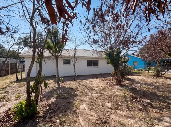 1100 CAREFREE COVE DR, Winter Haven, FL 33881
