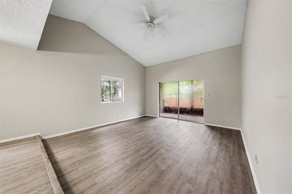 871 BEACH BREEZE DR, Orlando, FL 32835