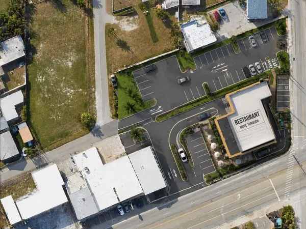 2006 S ATLANTIC AVE, Daytona Beach, FL 32118