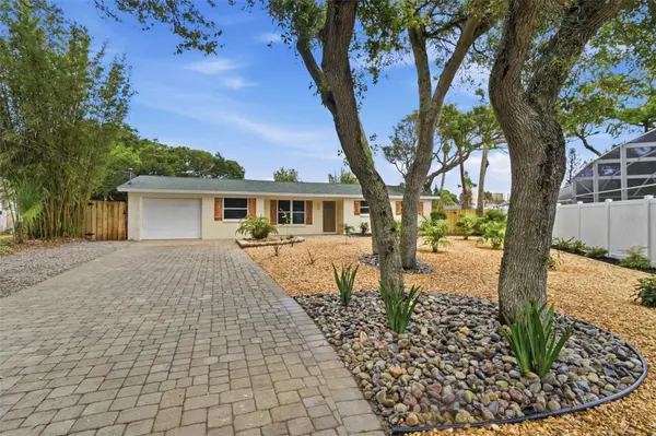 1 CARLEY CIR, New Smyrna Beach, FL 32169