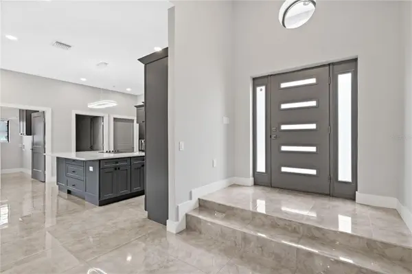 541 W LAKE BRANTLEY RD, Altamonte Springs, FL 32714