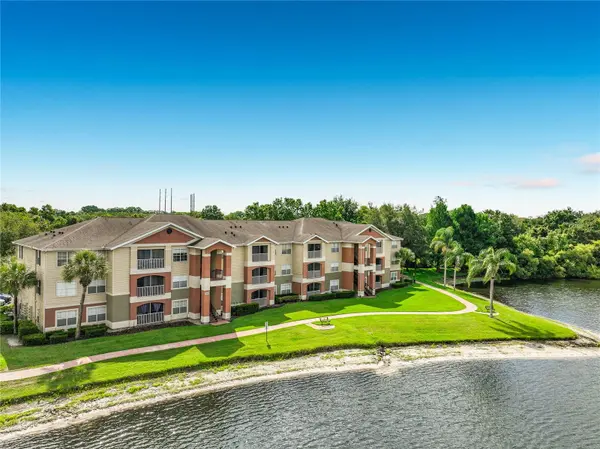 1909 SUMMER CLUB DR #301, Oviedo, FL 32765