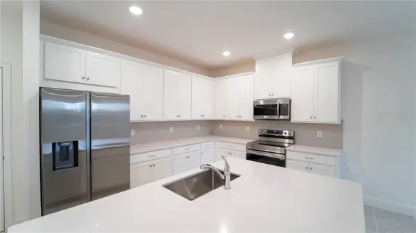 4887 CROSS PRAIRIE Pkwy, St Cloud, FL 34772