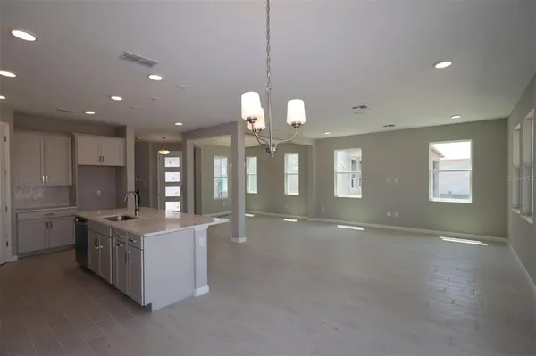 5284 HIGH LINE DR, St Cloud, FL 34771