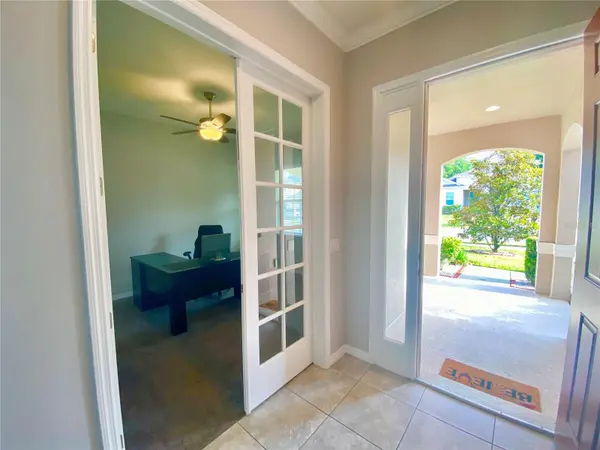 1015 GRAND HILLTOP DR, Apopka, FL 32703