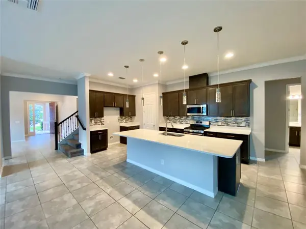 1015 GRAND HILLTOP DR, Apopka, FL 32703