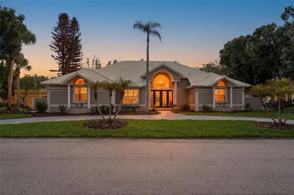 8935 JONATHAN MANOR DR, Orlando, FL 32819