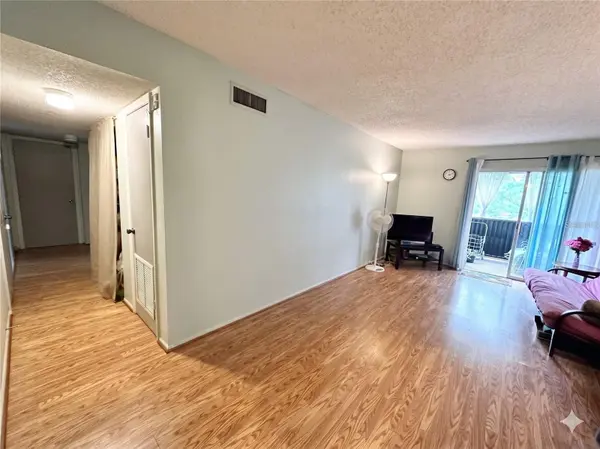 912 LAKE DESTINY RD #F, Altamonte Springs, FL 32714