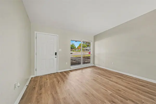 5909 WOLF RD, Orlando, FL 32808