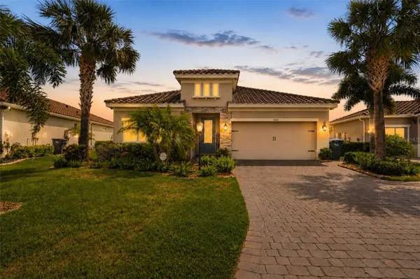 13212 SAW PALM CREEK TRL, Lakewood Ranch, FL 34211