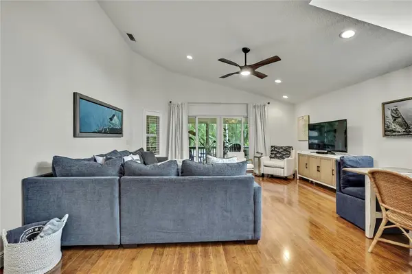 11956 W BLUE BAYOU CT, Crystal River, FL 34429